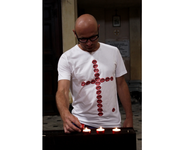 Gvibe - мужская футболка, крестик (L) от ero-shop