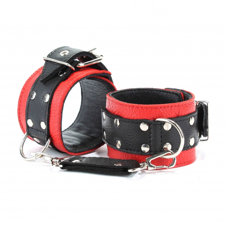 БДСМ арсенал кожаные наручники с контрастными ремнями на пряжке, от 13 до 23 см в обхвате (красный с чёрным)