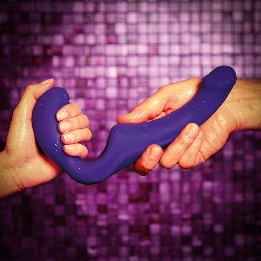 Share Fun Factory - Безремневой страпон, 17 см (фиолетовый) купить в секс шоп в Москве с доставкой по России