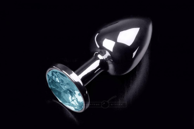 Пикантные штучки - Маленькая серебристая анальная пробка с кристаллом, 7х2.5 см (голубой)