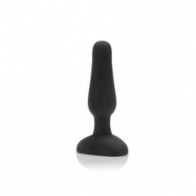B-Vibe Novice Plug - Анальный премиум-миниплаг с вибрацией, 10.2х2.5 см (черный) 