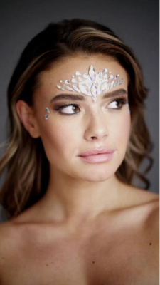 Shotsmedia Dazzling Crowned Face стикер - наклейка 